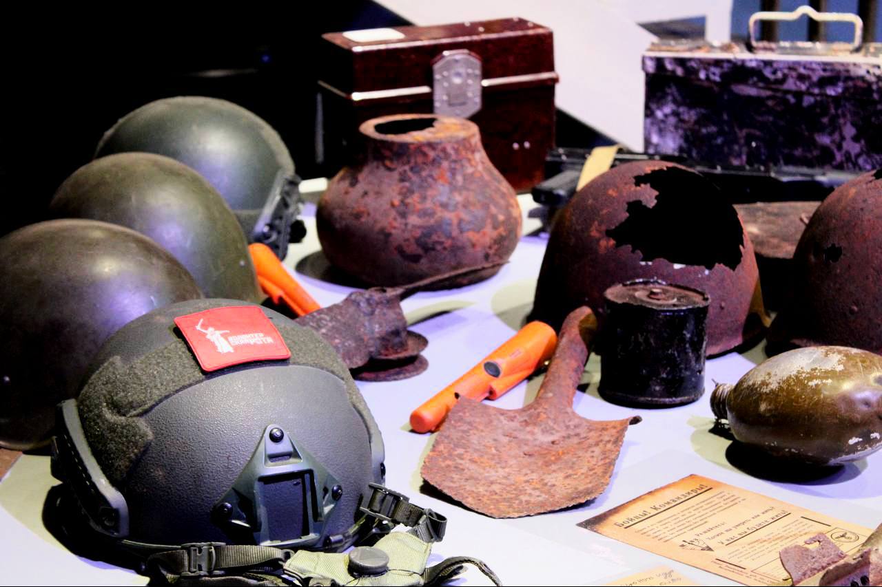 В КИПФИН завершился цикл мероприятий ко Дню защитника Отечества. Главная задача — поддержать военнослужащих и сохранить историческую память.