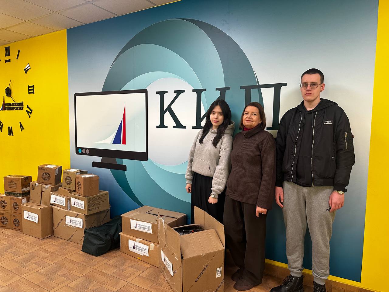 «НАСЛЕДНИКИ ПОБЕДИТЕЛЕЙ»: КИПФИН ПЕРЕДАЛ ГУМАНИТАРНУЮ ПОМОЩЬ БОЙЦАМ ТАМАНСКОЙ ДИВИЗИИ